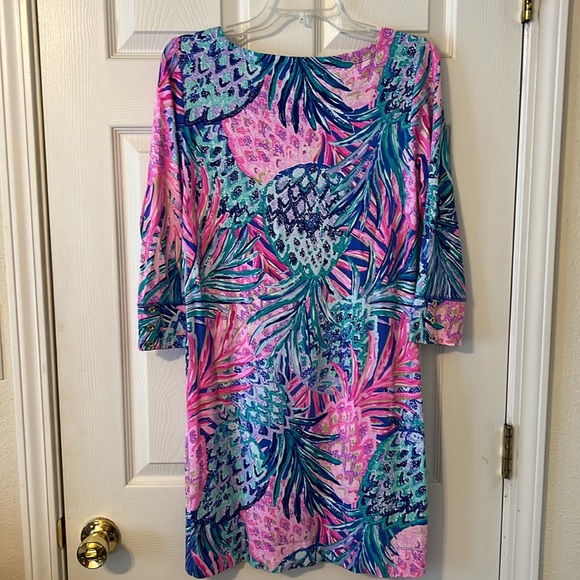 Lilly Pulitzer UPF 50+ Dress Size Medium - Picture 4 of 6